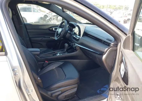 2024 Jeep Compass Latitude 4X4 z USA, uszkodzony, nr VIN 3C4NJDBN8RT157861